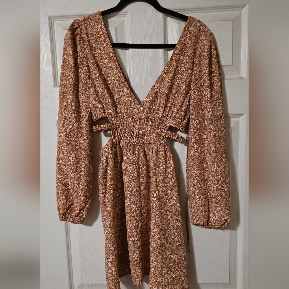 Boho Long Sleeve Dress in Tan Paisley